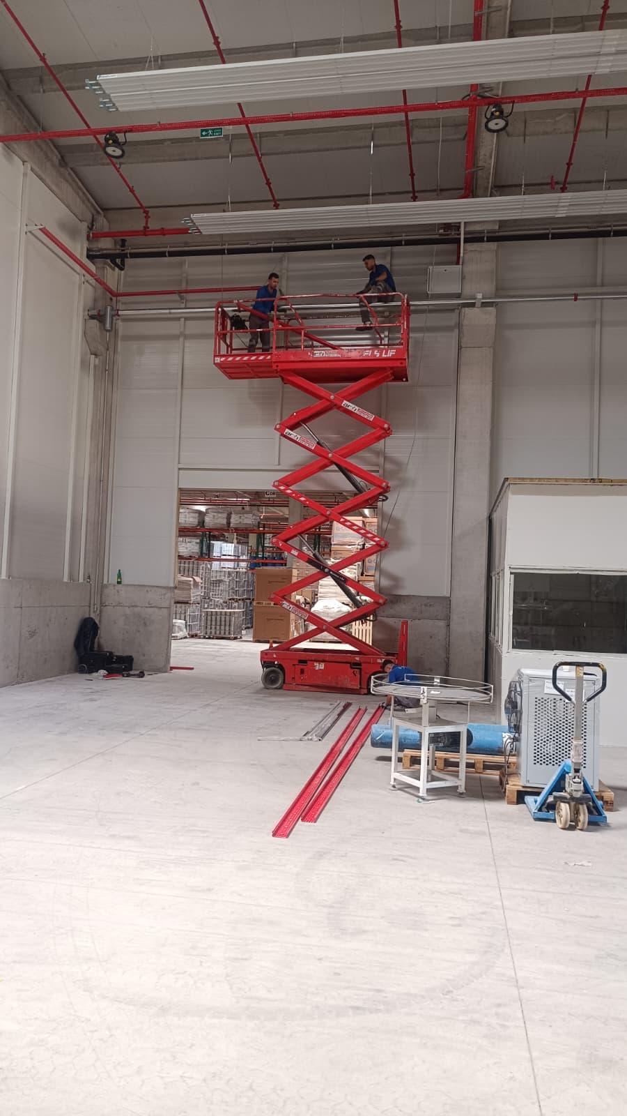 İstanbul Forklift Kiralama — Artı Platform saha çalışması